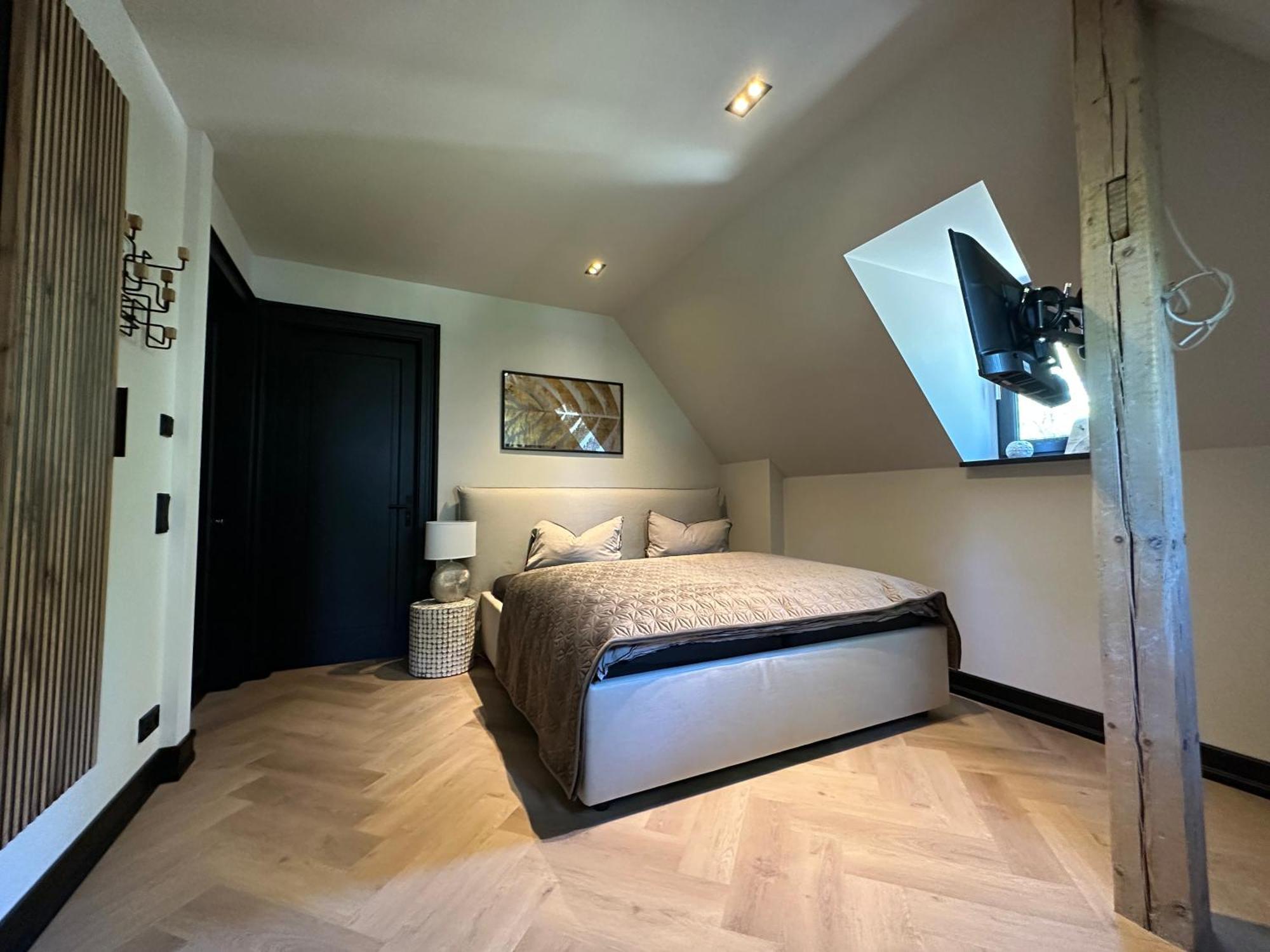 * Stadtvilla Plauen * * Aussergewoehnlich * 2 Zimmerwohnung * Zentrumsnah Exterior foto